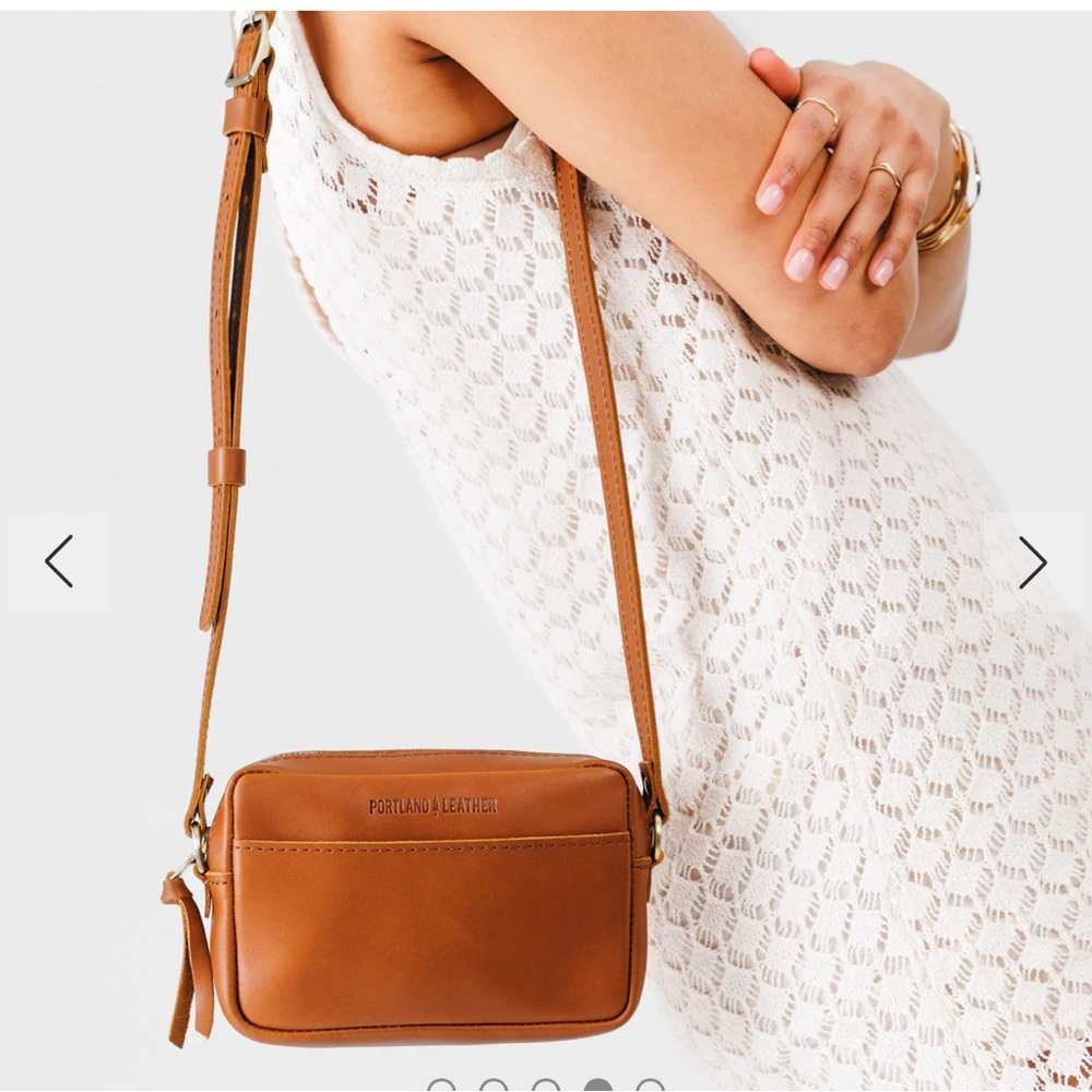 Portland Leather Crossbody Bag in Cognac Brown